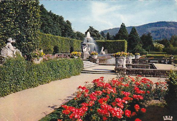 Germany Baden Baden Springbrunnen im Goenner Park