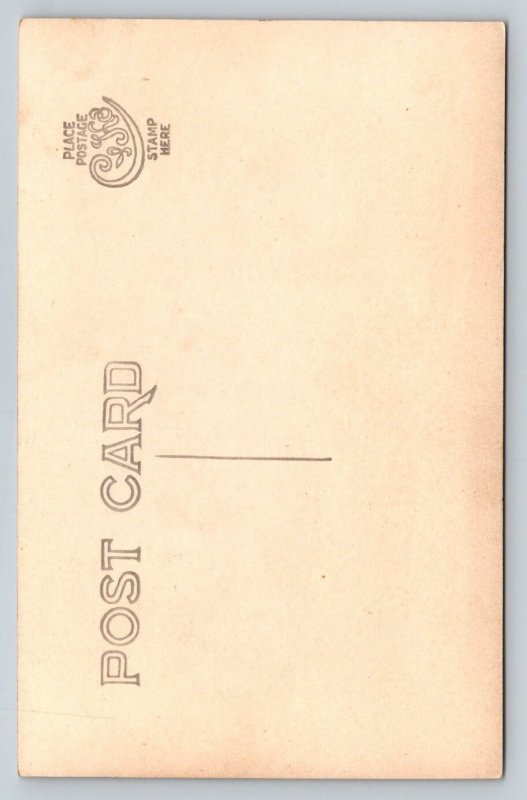 RPPC  Beautiful Family Photo  Postcard