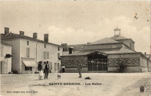 CPA Ste-HERMINE - Les Halles (297856)