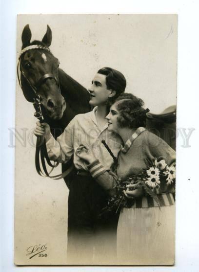 148523 Lovers near HORSE Vintage LEO PHOTO PC