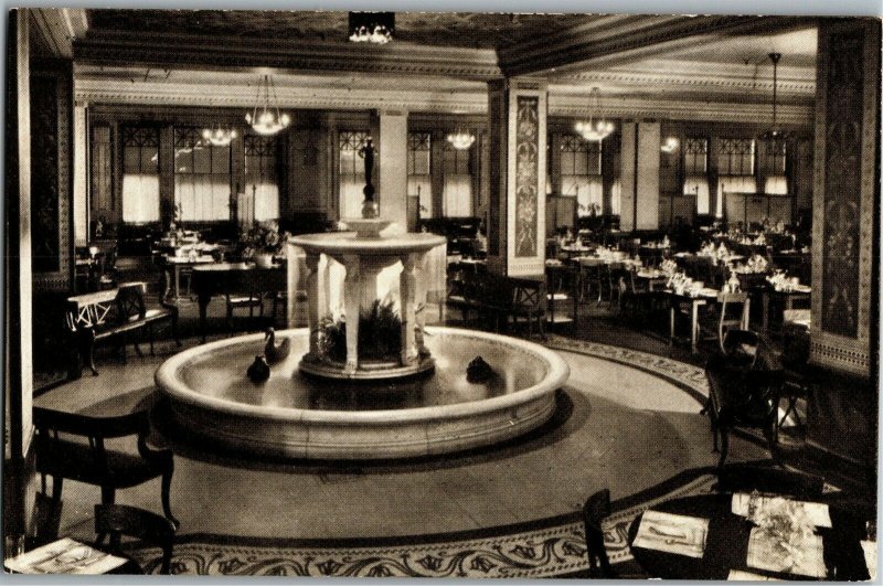 Narcissus Fountain Room, Marshall Field and Co Chicago IL Vtg Postcard U36