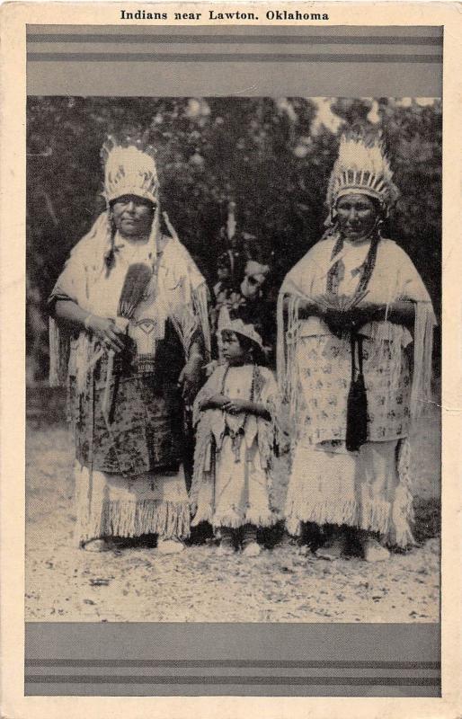 E13/ Native American Indian Postcard c1940s Lawton Oklahoma Indian Family 19