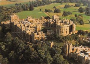 BR90910 windsor castle aerial view from the north west  uk