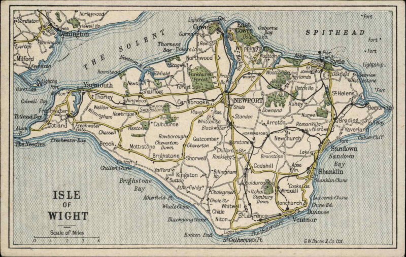 Vintage ISLE OF WIGHT ENGLAND Postcard Map