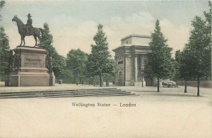 Post card England London Wellington equestrian statue