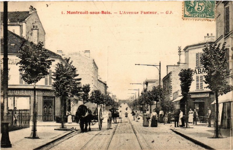 CPA MONTREUIL-sous-BOIS L'Avenue Pasteur. (509598)