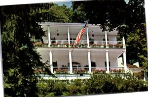 Postcard WV White Sulphur Springs  Greenbrier hotel President Cottage