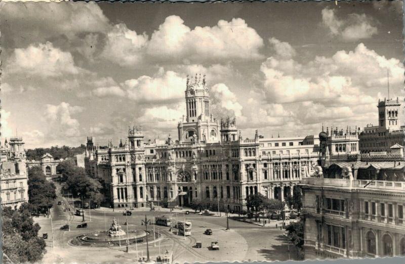 Spain Madrid Plaza de la Cibeles y Palacio de Comunicaciones RPPC 01.77