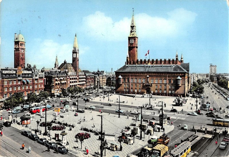 B108913 Denmark Copenhagen The Town Hall Square Cars Voitures