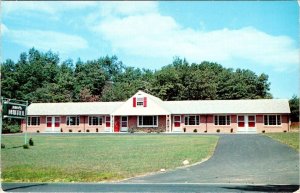 Terryville CT Connecticut JAY'S MOTEL Litchfield County c1950s ROADSIDE Postcard