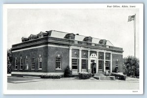 Albia Iowa Postcard Post Office Exterior Building c1940 Vintage Antique Unposted