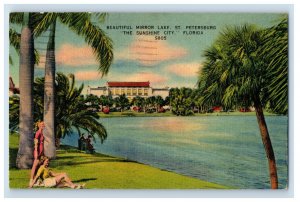 Vintage Beautiful Mirror Lake. St Petersberg, Flordia. Postcard F123