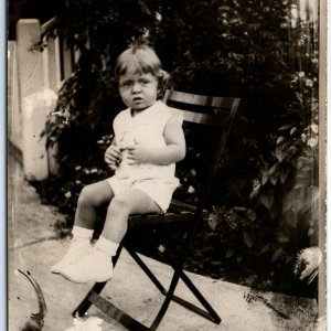 1934 Fleischmanns NY RPPC New Orchard Hotel Little Girl Real Photo Postcard A122