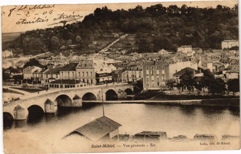 CPA Saint-Mihiel - Vue générale - Est (240689)