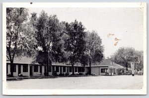 Vintage Postcard Year's Tourist Court Service Station Cafe Cabin Corbin Kentucky