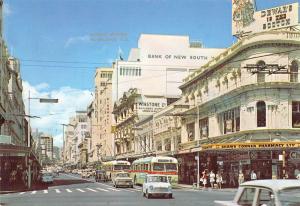 BR99377 queen street auckland s main st great northern hotel new zealand bus car