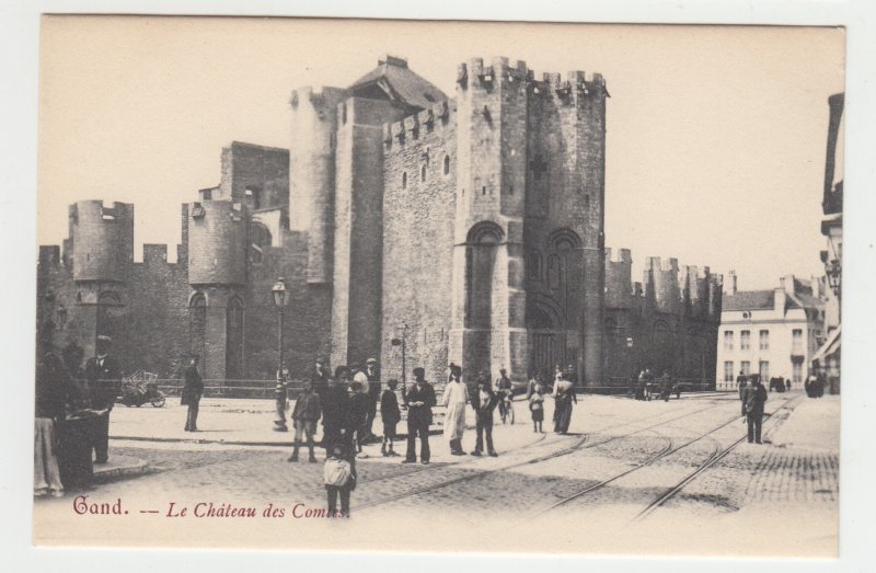 P2544, old postcard belgium gand - le chateau de comtes with people view