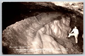 Stanton Missouri~Dells Bath Tub Meramec Caverns 3rd Floor~Vintage Postcard