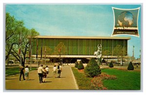 United States Pavilion Building New York Worlds Fair NY UNP Chrome Postcard U10