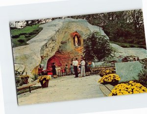 Postcard Lourdes Grotto National Shrine of Our Lady of the Snows Illinois USA