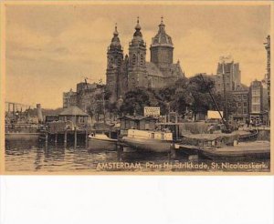 Netherlands Amsterdam Prins Hendrikkade mit St Nicolaaskerk