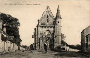 CPA CHATEAUDUN - Portail du Champdé (669798)