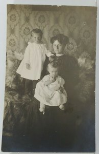 Rppc Victorian Mother Darling Kids Not The Happiest Faces c1907 Postcard N9