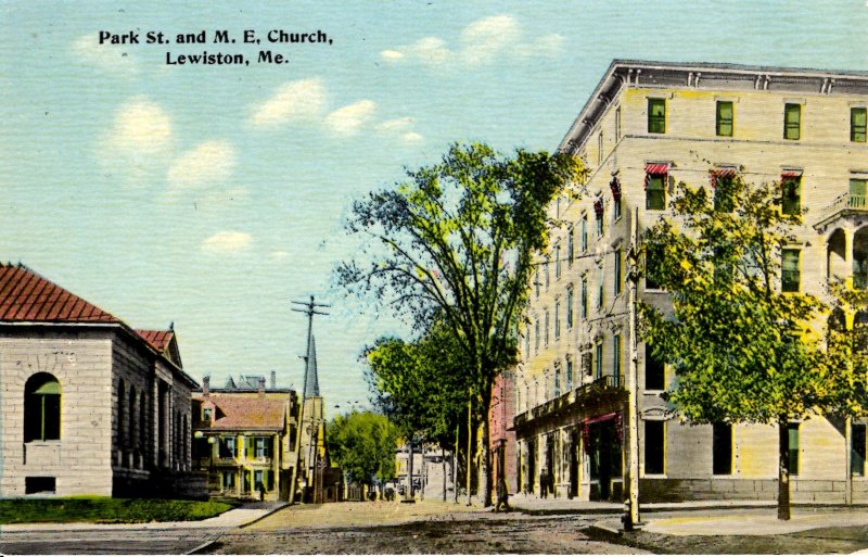 Lewiston, Maine - Downtown on Park Street & M.E. Church - c1908