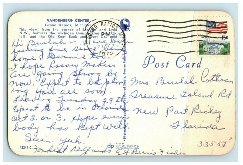 Vintage Vandenberg Center, Grand Rapids, Michigan Postcard P174