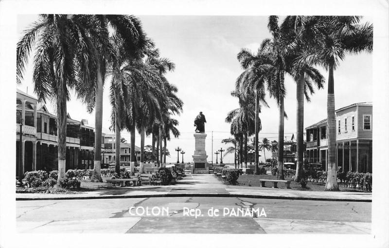 Colon Panama~Main Street Monument Center~Palm Trees~Park Benches~1940s RPPC 