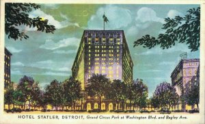 USA Hotel Statler Detroit Grand Circus Park Vintage Postcard 07.45
