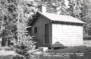 Cabins at Min Ne Ton Ka Resort in Copper Harbor, Michigan