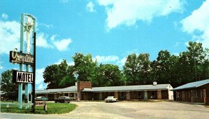 1960s HILLSBORO OHIO GREYSTONE MOTEL ROCKY FORK LAKE OLD CARS POSTCARD P1053