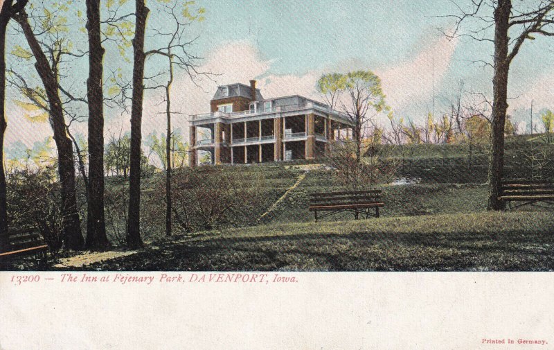 DAVENPORT, Iowa, PU-1908; The Inn At Fejenary Park