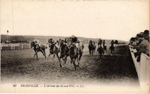 CPA DEAUVILLE L'Arrivee du Grand-Prix (1258364)