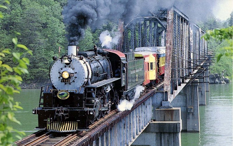 Trains -  Great Smoky Mountains Railway #1702  (mary jaynes series)