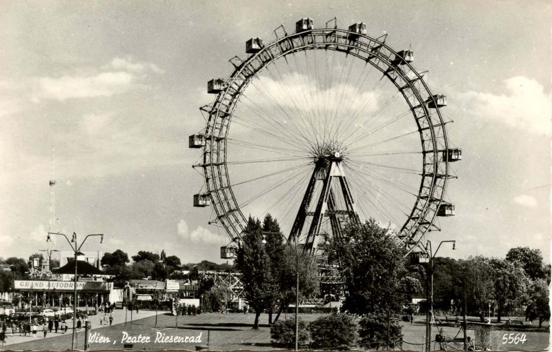 Austria -  Wien (Vienna).  Ferris Wheel   RPPC