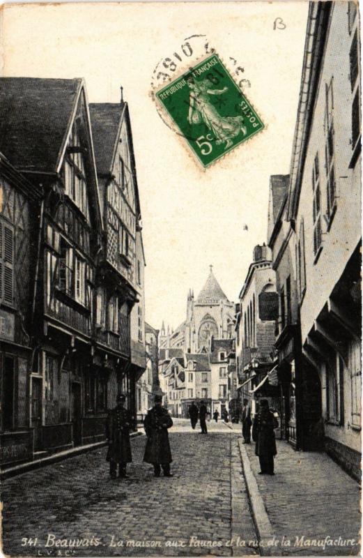 CPA BEAUVAIS - La Maison aux Faunes et la Rue de la Manufacture (424208)