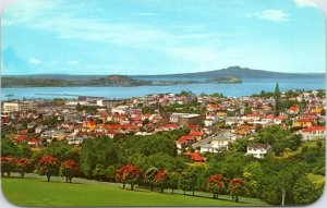 Postcard New Zealand - Auckland City from the War Memorial Museum Site