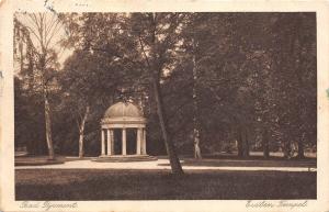 BG26719 bad pyrmont erdbeer temple germany