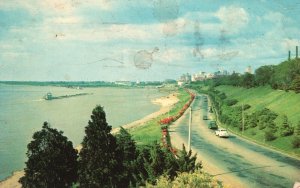 Vintage Postcard 1957 Riverside Drive with Mighty Mississippi & Memphis Skyline