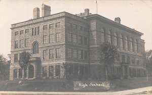 G12/ Sioux Falls South Dakota Postcard RPPC c1910 High School Building