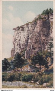 NEW YORK, 1900-1910s; Sky Tom From Approach To Mohonk Lake