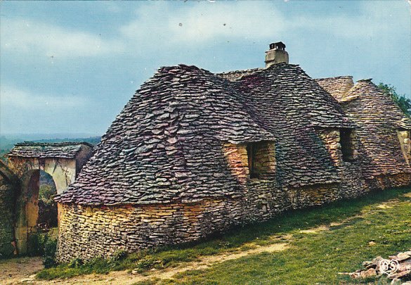 France Le Breuil de Calpalmal Vestiges d un village de cabanes