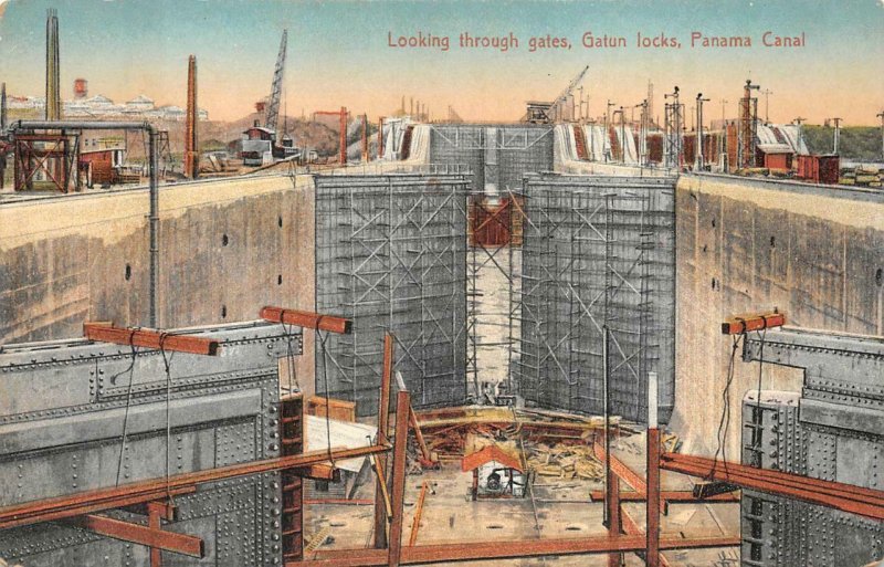 LOOKING THROUGH GATES GATUN LOCK PANAMA CANAL CONSTRUCTION POSTCARD (c. 1910)