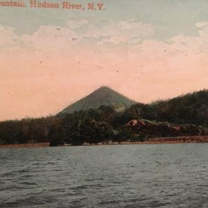 Postcard  Hand Colored Sugar Loaf Mountain, Hudson River, NY  1911   Y9