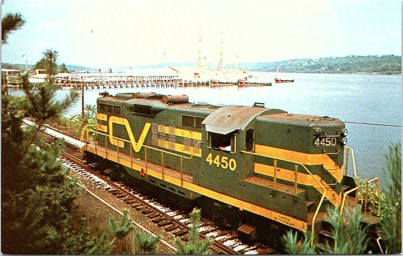 Postcard~Central Vermont Railway~GP9~Coast Guard~Brattleboro, Vermont~VintageA39 