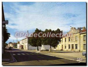 Modern Postcard St Aubin De Blaye The Mayor and the War Memorial