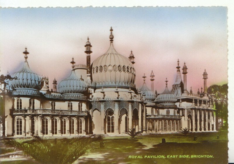 Sussex Postcard - Royal Pavilion - East Side - Brighton - RP - Ref 20766A