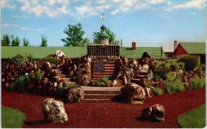 REDMOND, OR Oregon   PETERSEN ROCK GARDENS US FLAG c1950s Roadside  Postcard